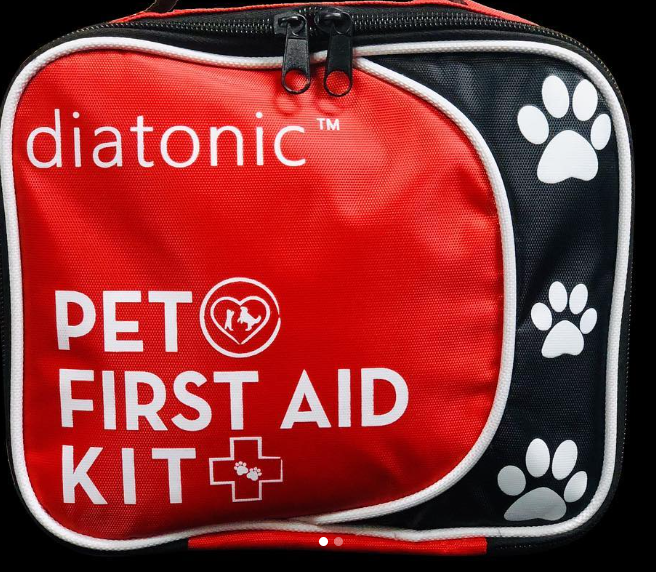 How to Use Your Pet’s First Aid Kit in An Emergency